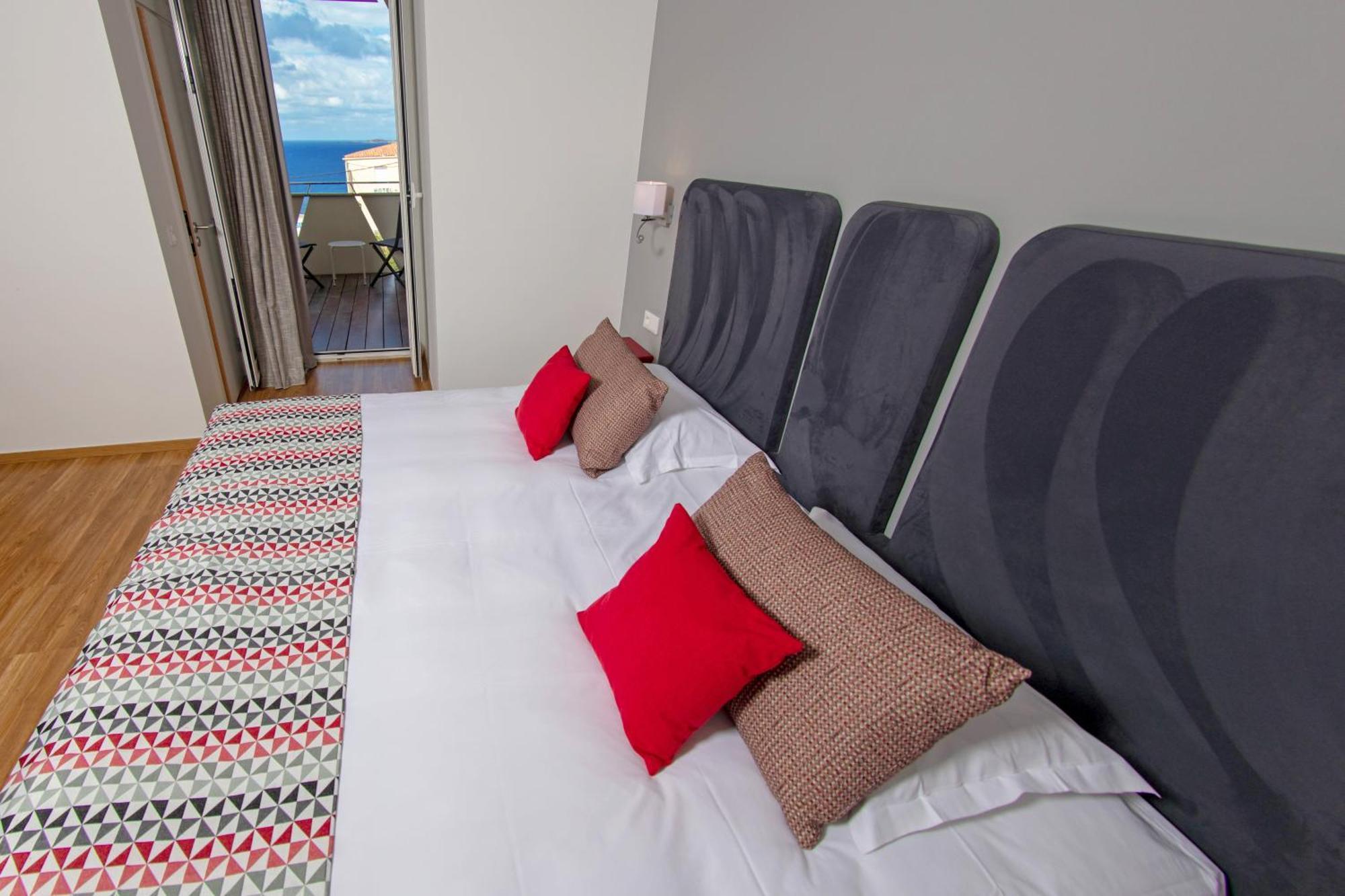 Hotel Mediterranee Кальви Экстерьер фото