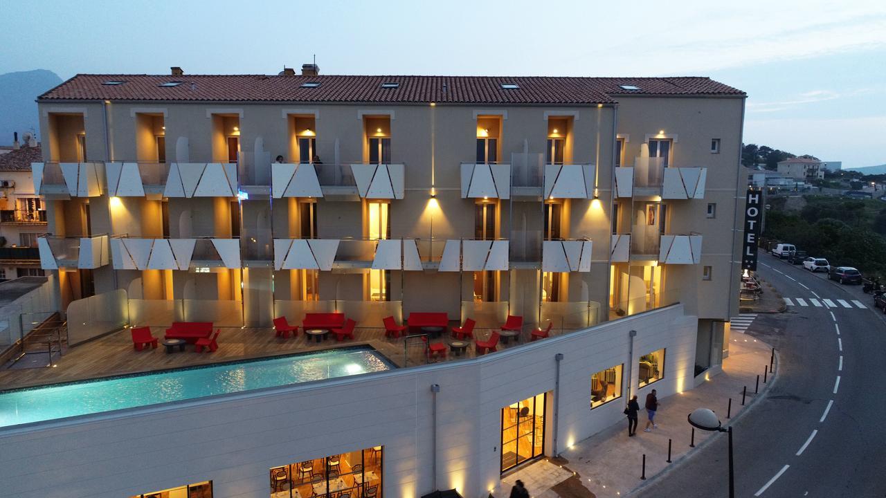 Hotel Mediterranee Кальви Экстерьер фото